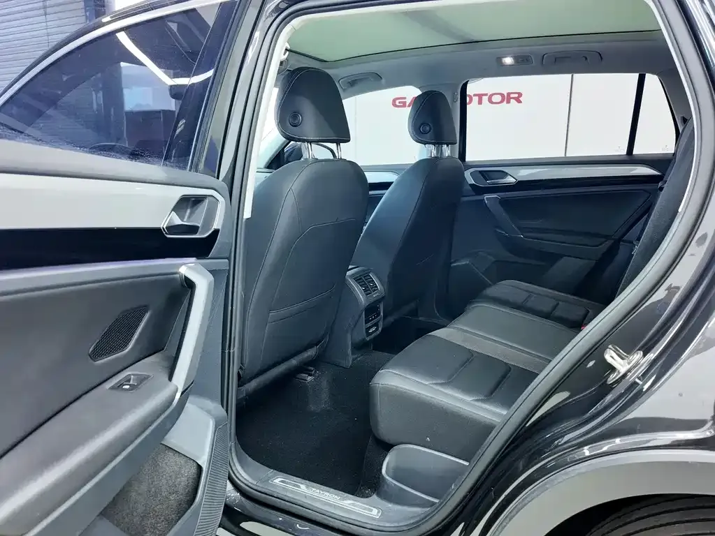 Volkswagen Tayron 2022 из CN, фото 6