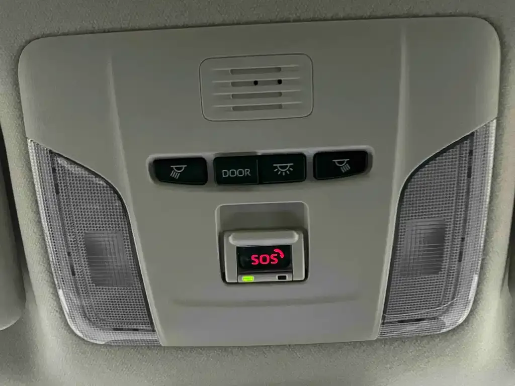 Toyota Corolla 2022 из CN, фото 7