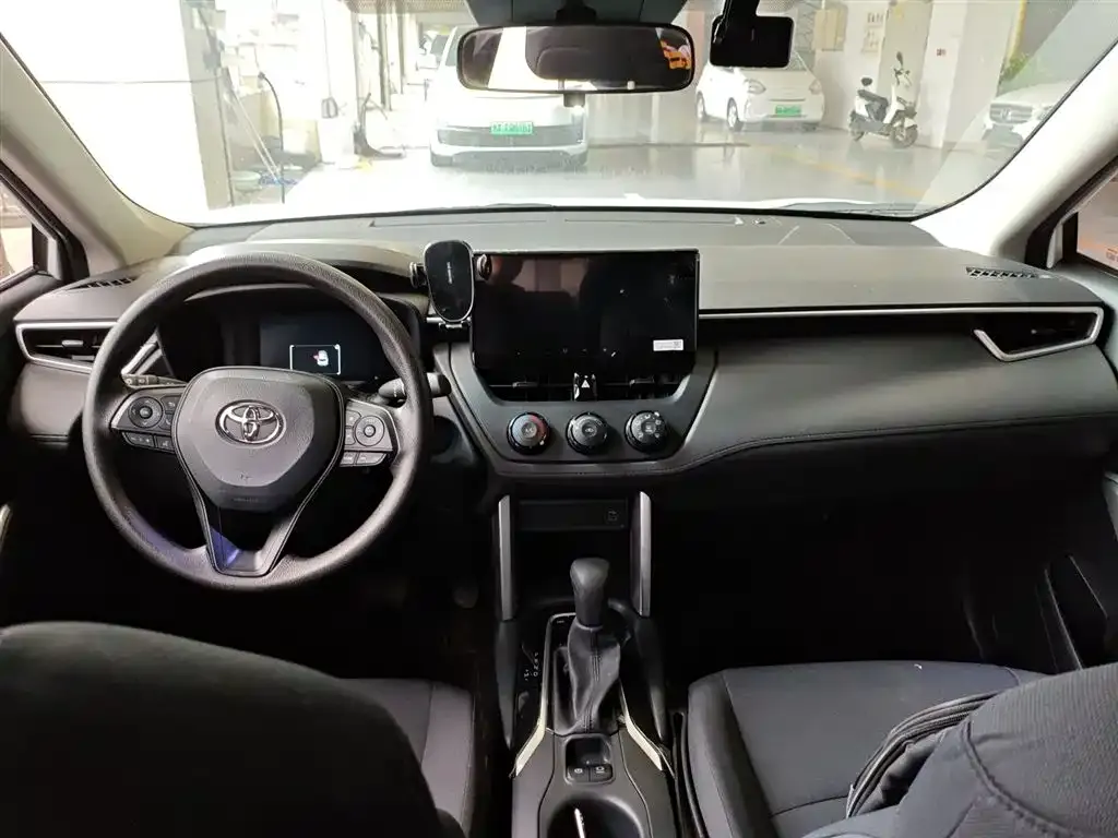 [object Object] Corolla Cross 2024 из CN, фото 10