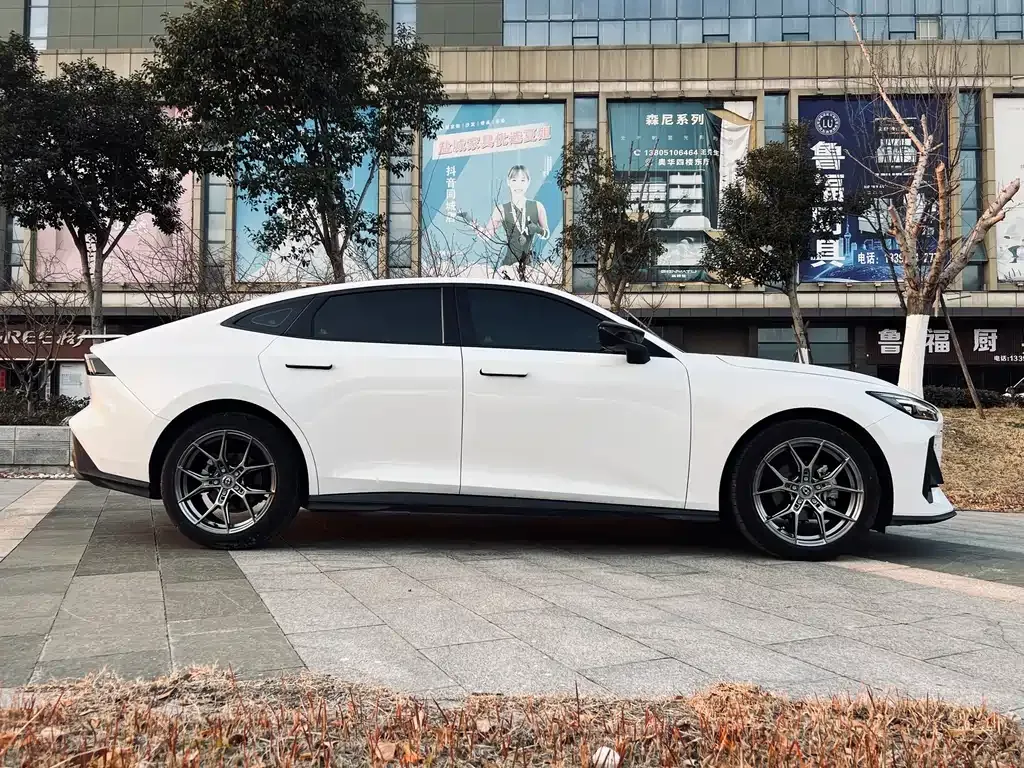 Changan UNI-V 2024 из CN, фото 8
