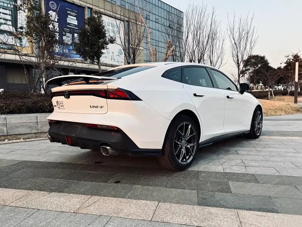 Changan UNI-V 2024 из CN, фото 6