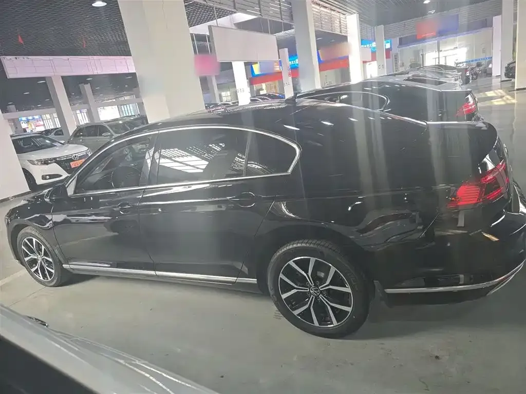 Volkswagen Magotan 2022 из CN, фото 5