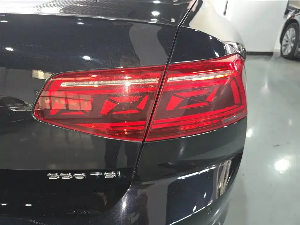Volkswagen Magotan 2022 из CN, фото 2