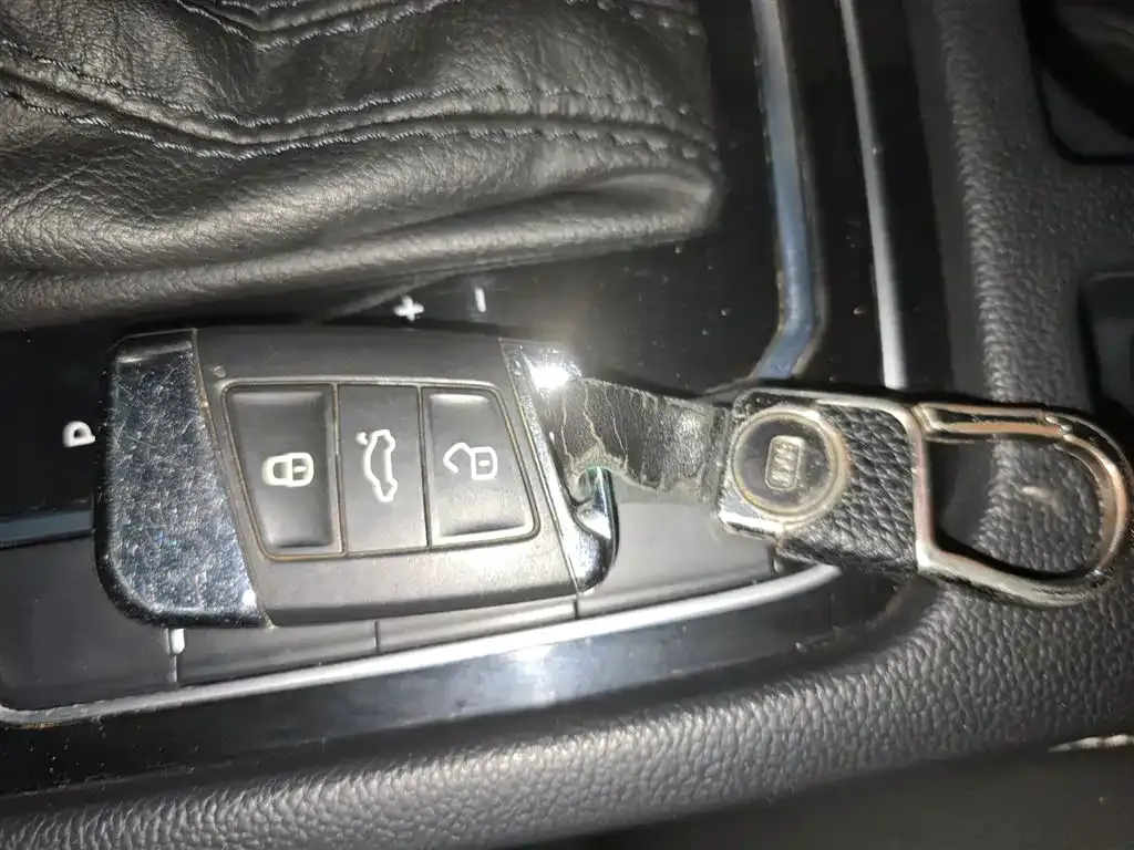 Volkswagen Magotan 2022 из CN, фото 9