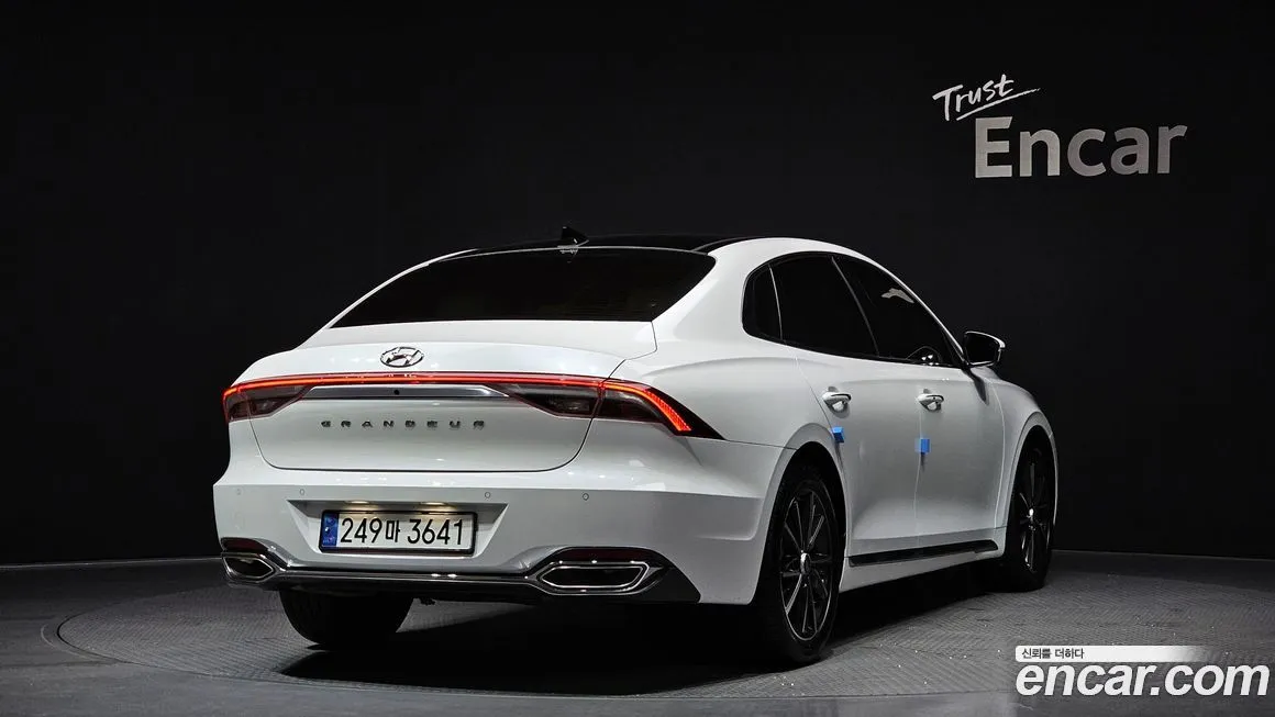 Hyundai Grandeur 2022 из KR, фото 2