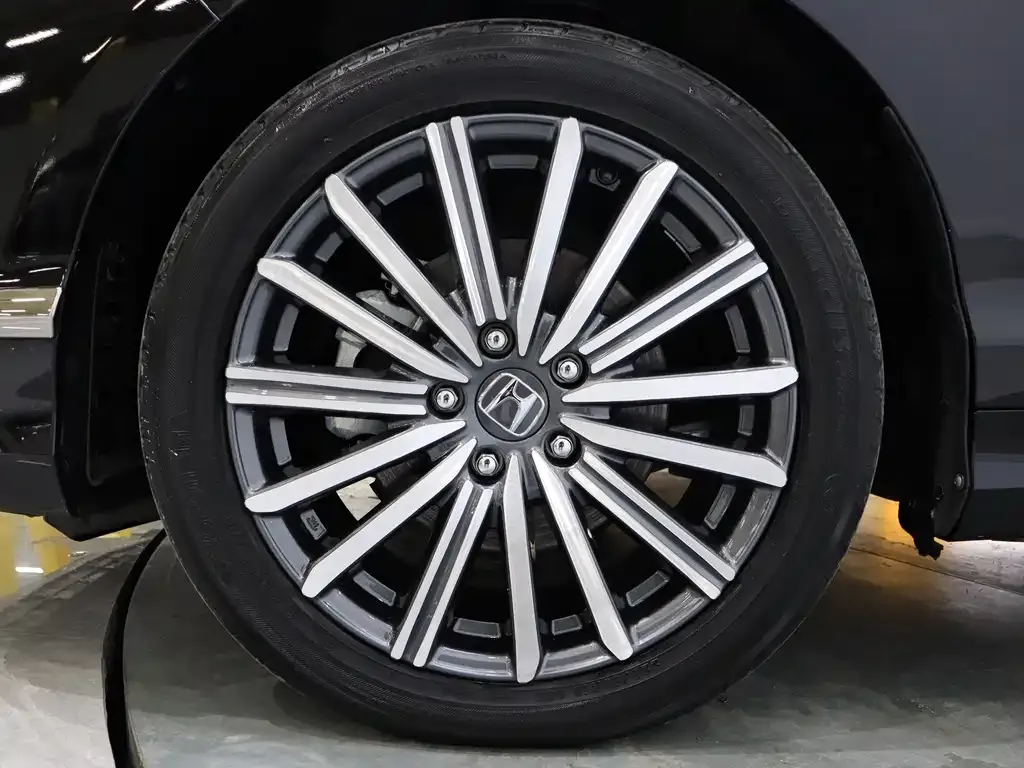 Honda Elysion 2023 из CN, фото 6