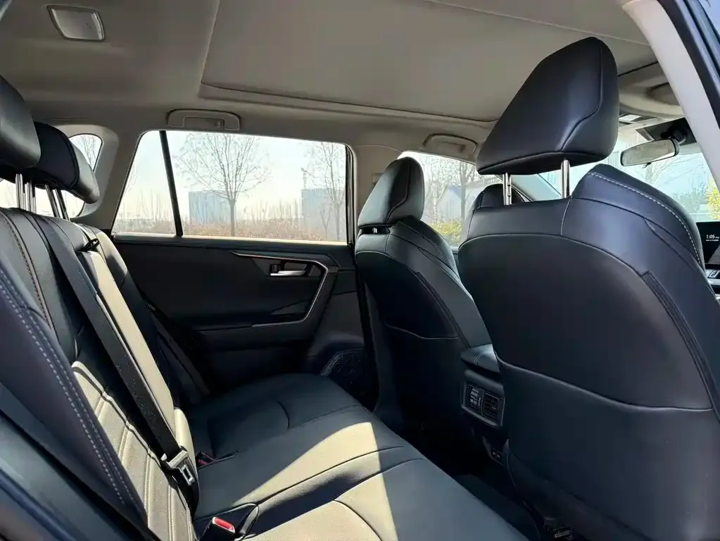 Toyota Wildlander 2025 из CN, фото 7