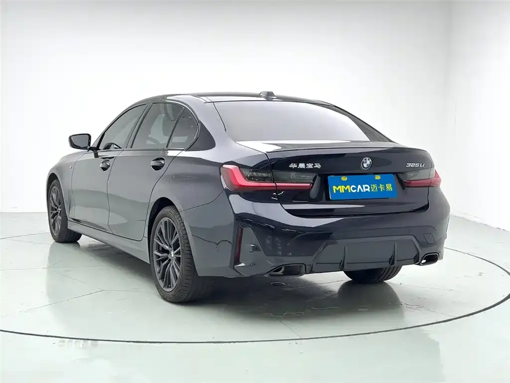 BMW 3 Series 2024 из CN, фото 7
