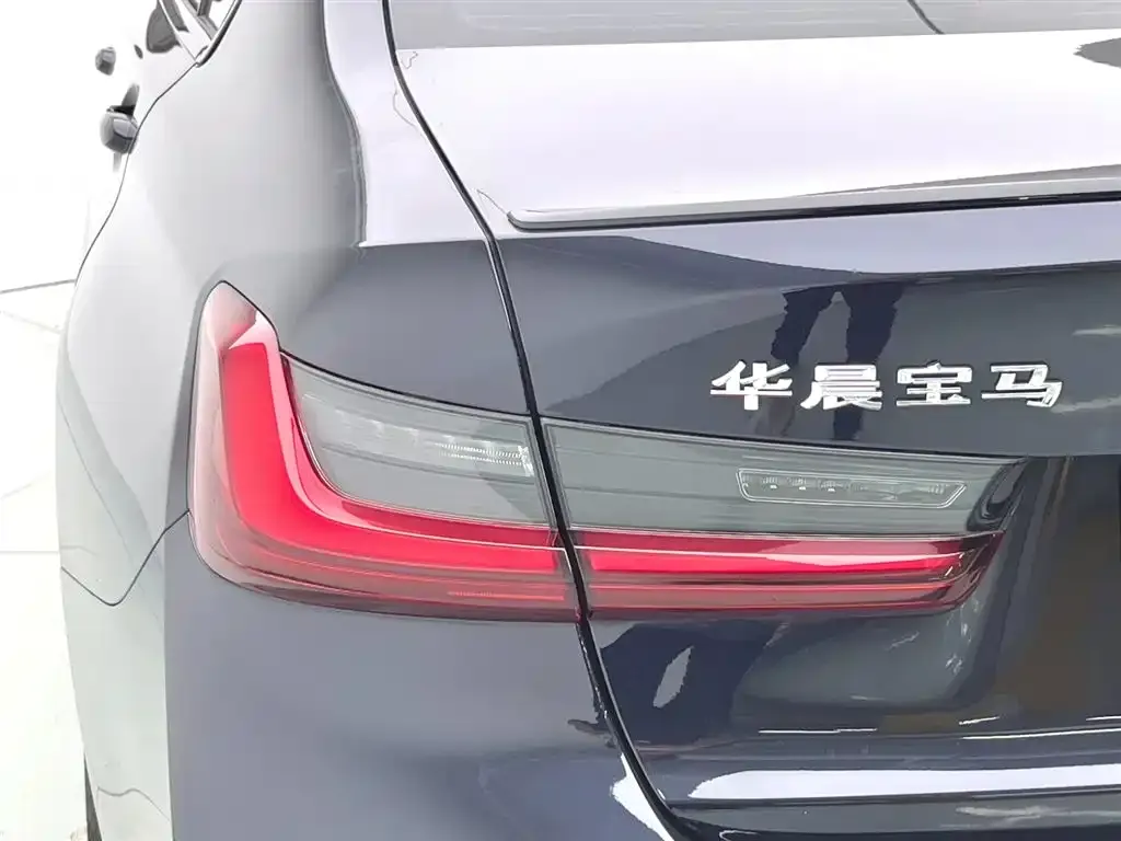 BMW 3 Series 2024 из CN, фото 6