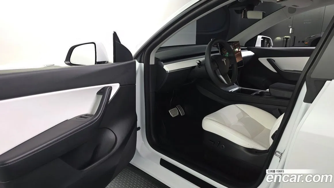 Tesla Model Y 2022 из KR, фото 8