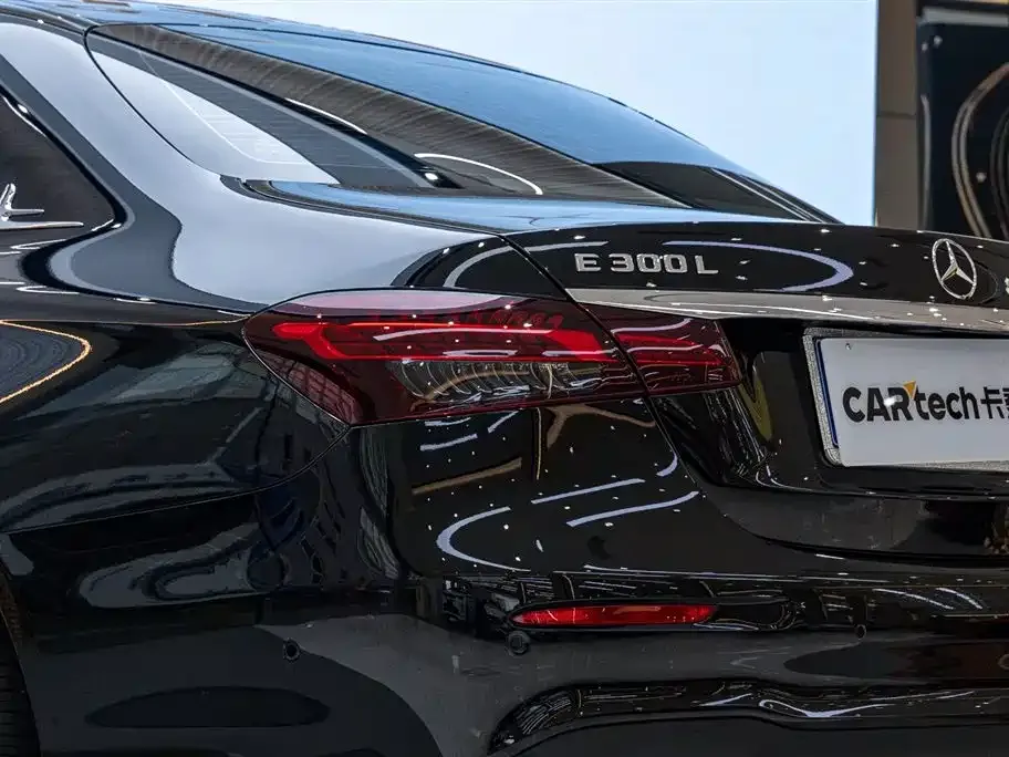 Mercedes-Benz E-Class 2023 из CN, фото 4