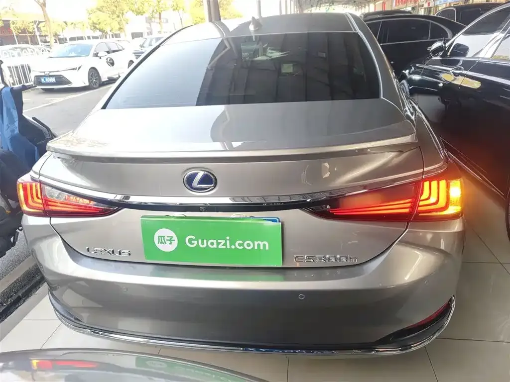 Lexus ES 2021 из CN, фото 4