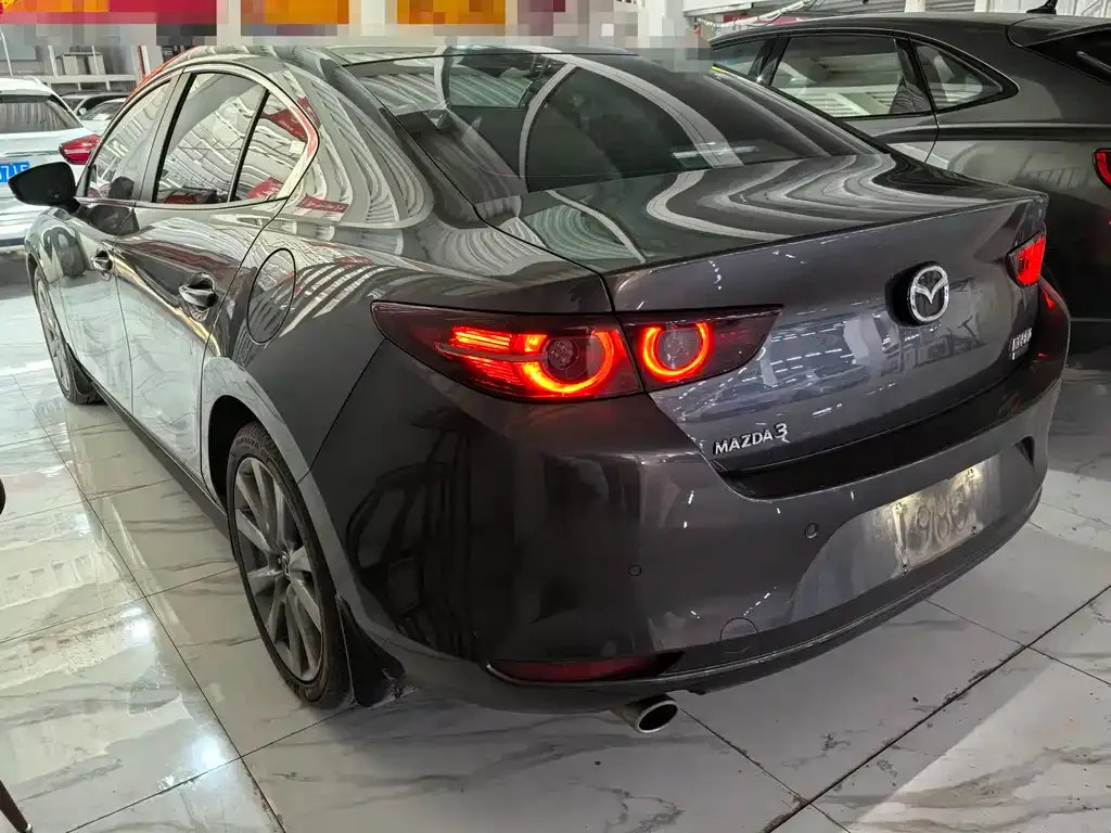 Mazda 3 Axela 2023 из CN, фото 7