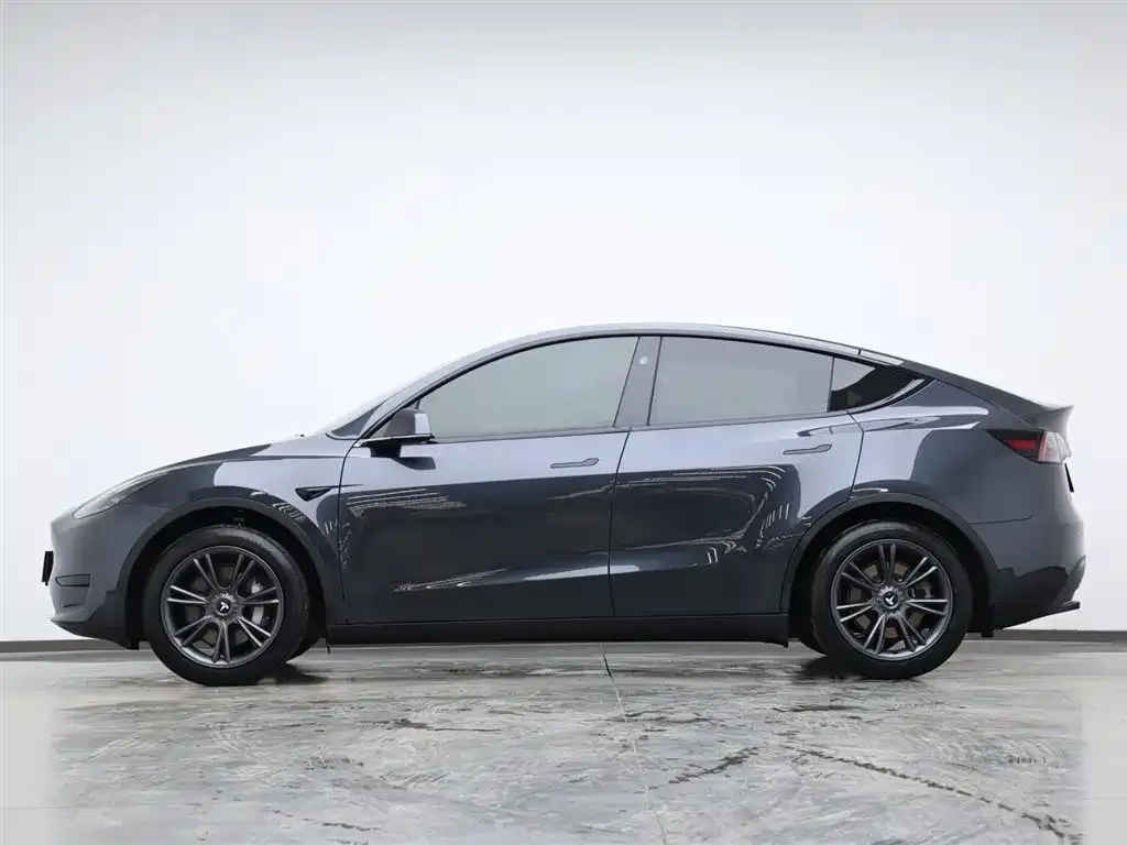 Tesla Model Y 2024 из CN, фото 4