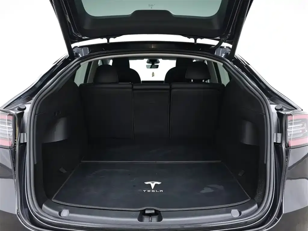 Tesla Model Y 2024 из CN, фото 7