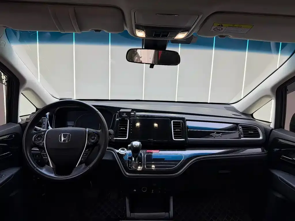 Honda Elysion 2021 из CN, фото 4