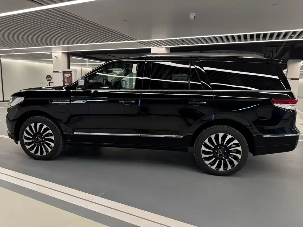 Lincoln Navigator 2024 из CN, фото 3