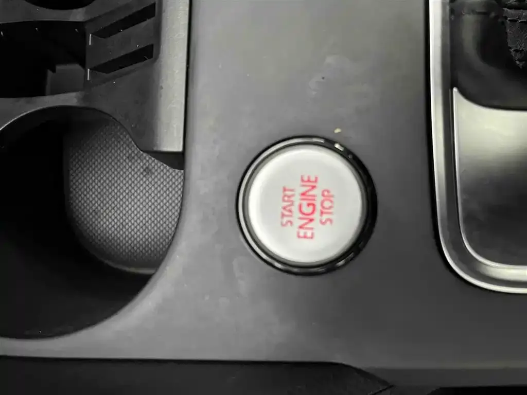 Audi Q2L 2021 из CN, фото 4