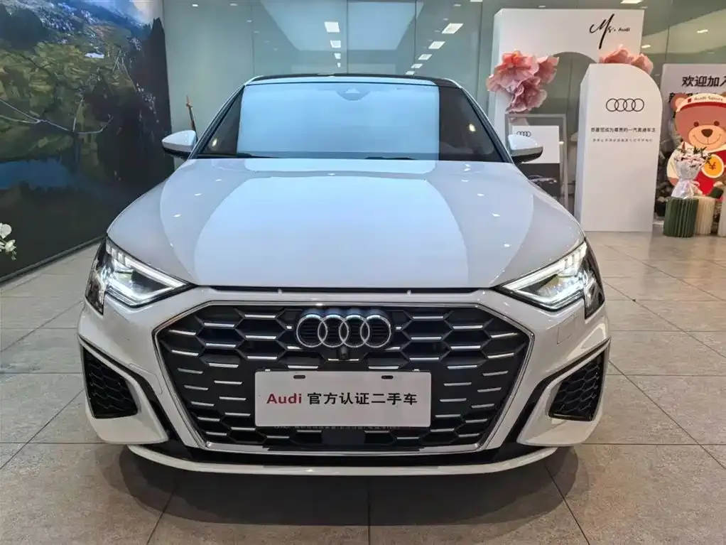 Audi A3 2023 из CN, фото 4