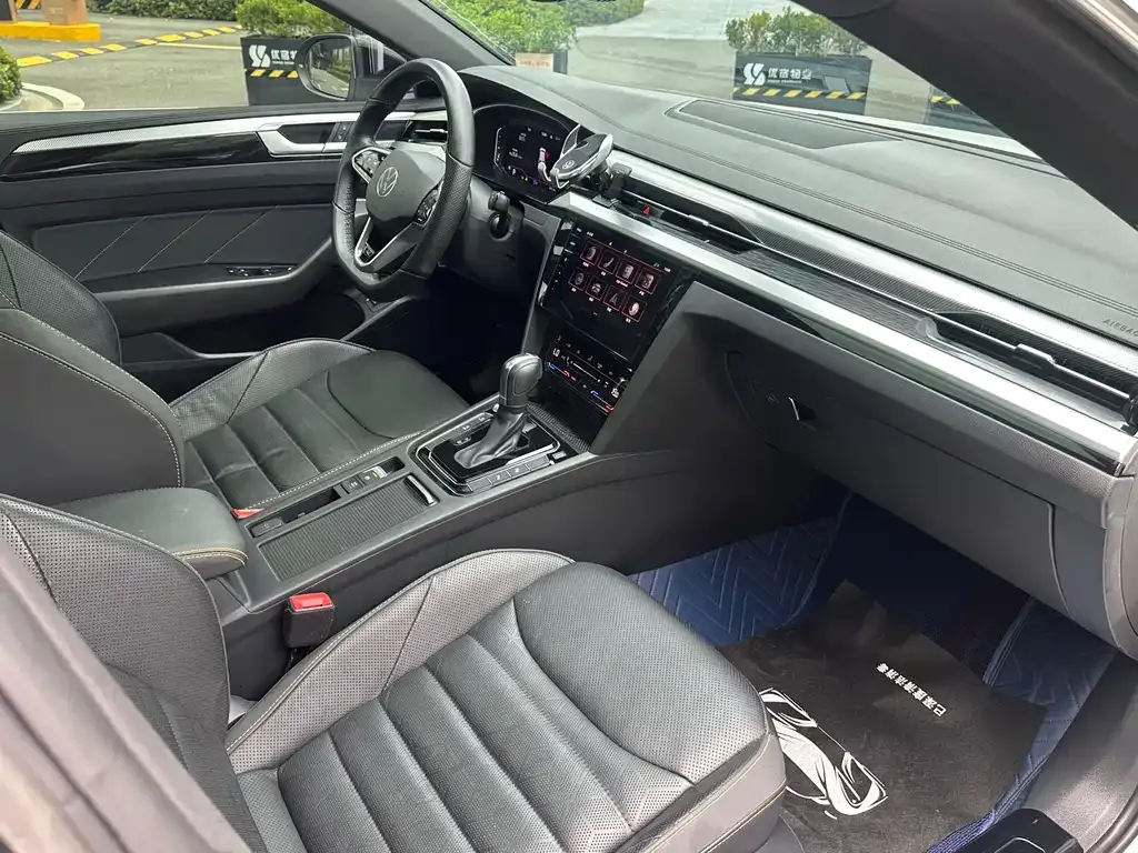 Volkswagen CC 2024 из CN, фото 6