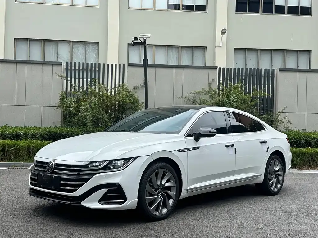 Volkswagen CC 2024 из CN, фото 5