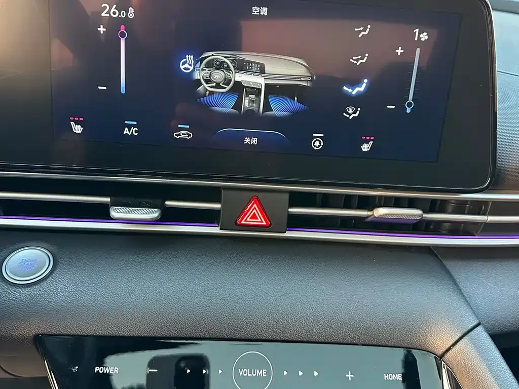 Hyundai Elantra 2023 из CN, фото 8