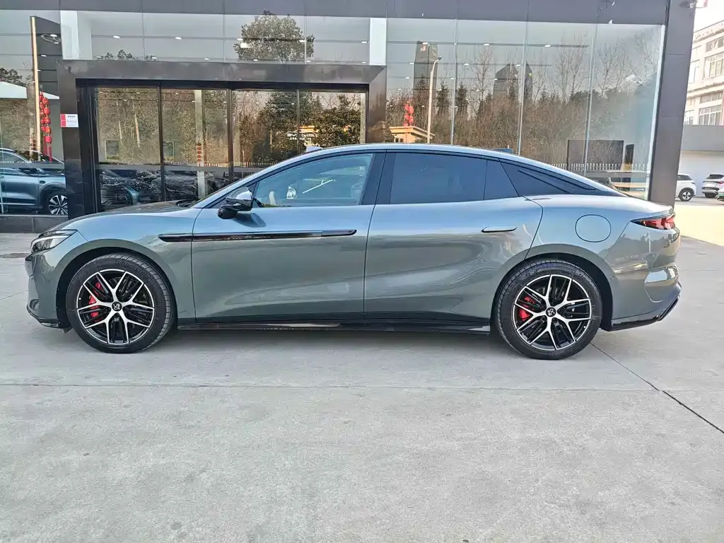 BYD Han L 2025 из CN, фото 3