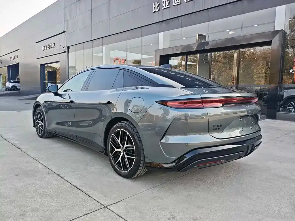 BYD Han L 2025 из CN, фото 9