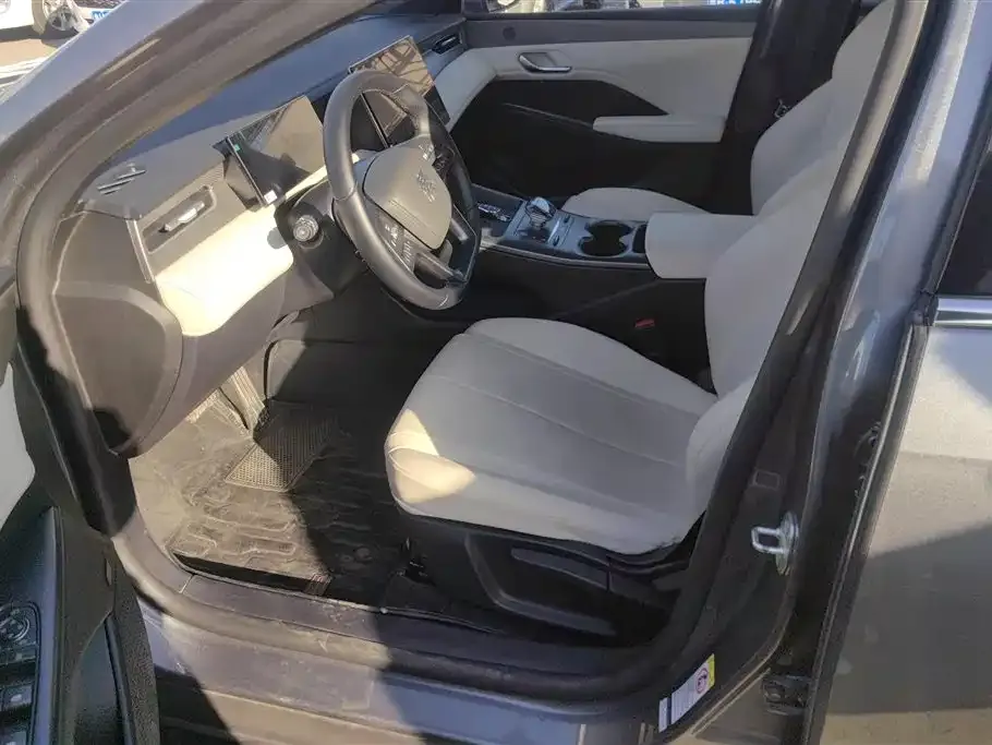 BYD Qin PLUS 2025 из CN, фото 9