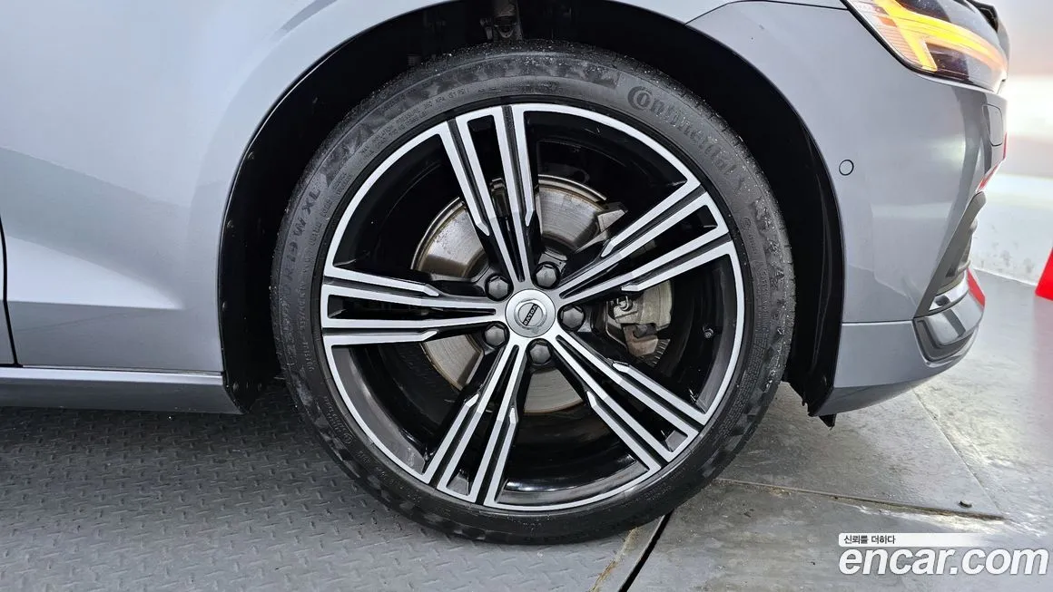 [object Object] S60 2021 из KR, фото 5