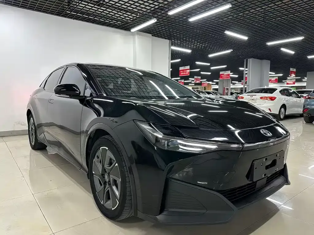 Toyota bZ3 2024 из CN, фото 8