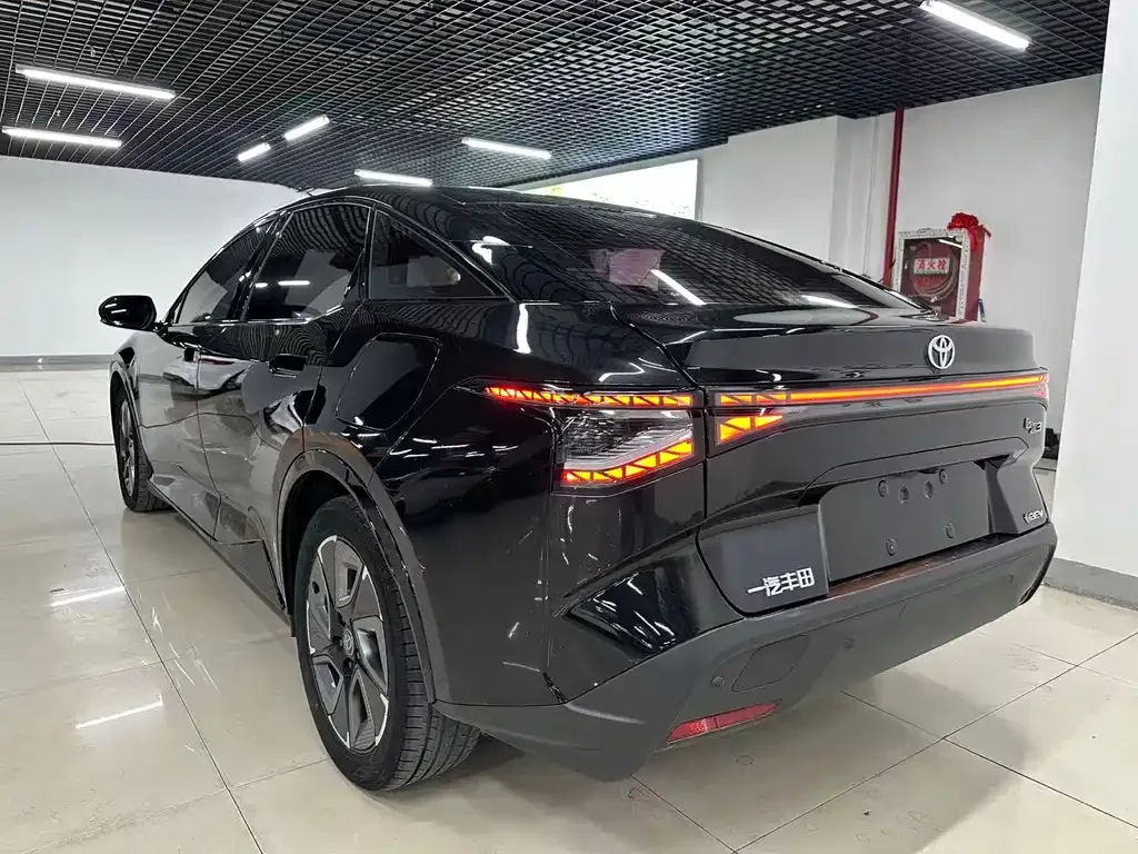 Toyota bZ3 2024 из CN, фото 9