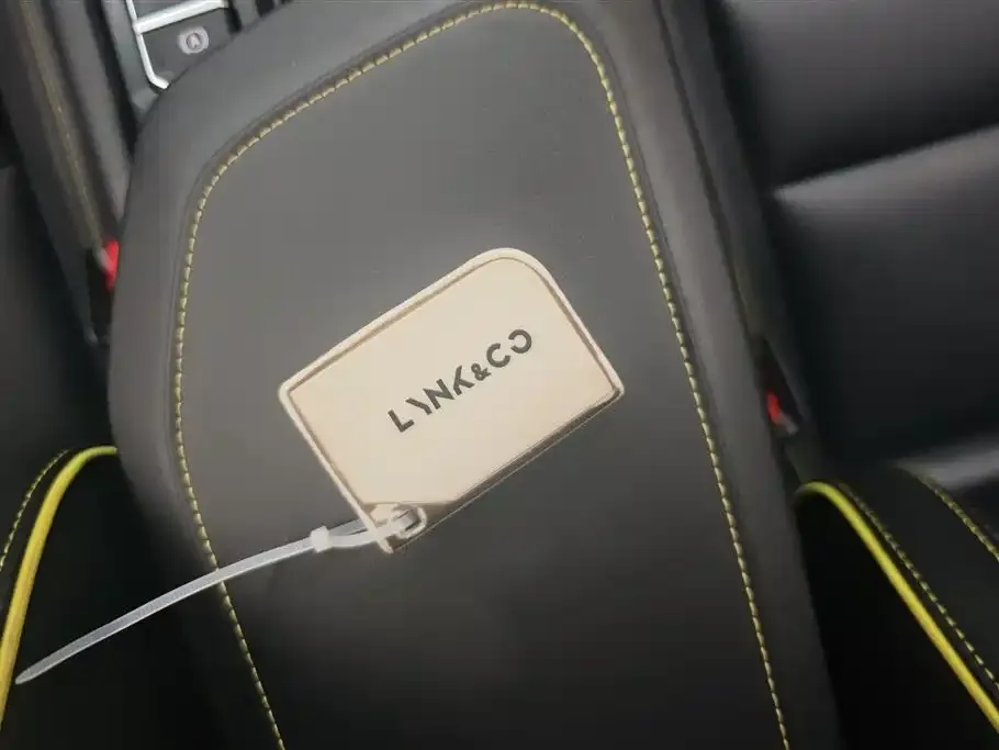 Lynk & Co 06 2023 из CN, фото 9