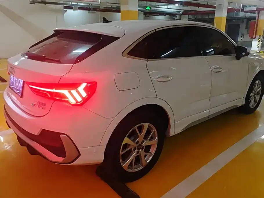 Audi Q3 Sportback 2021 из CN, фото 8