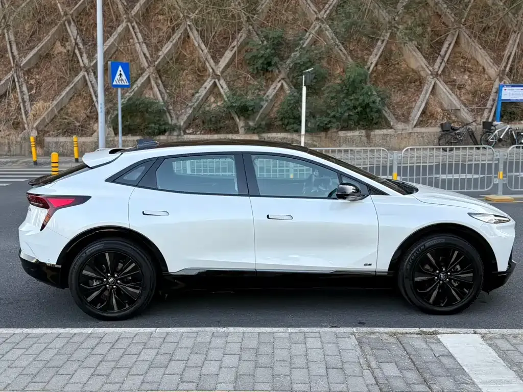 Buick E4 2023 из CN, фото 7