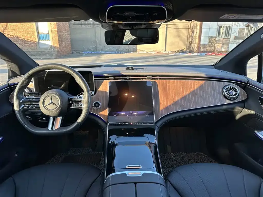 Mercedes-Benz EQE 2024 из CN, фото 2