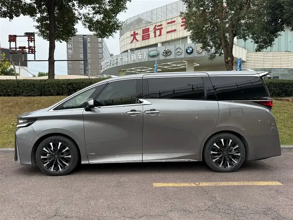 Toyota Vellfire 2024 из CN, фото 8
