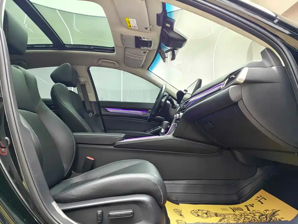 Honda Accord 2023 из CN, фото 10