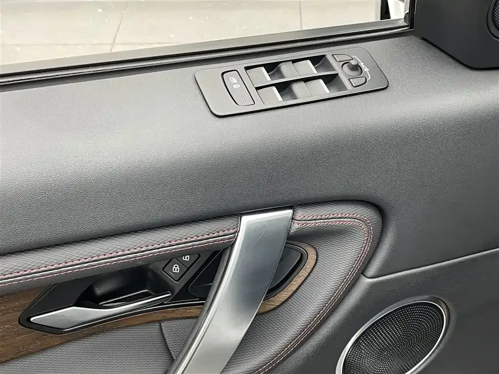 Land Rover Discovery Sport 2023 из CN, фото 8