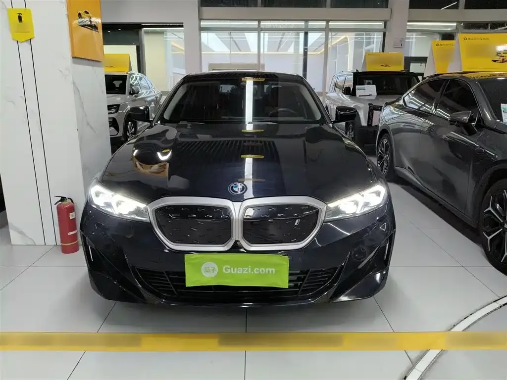 BMW i3 2024 из CN, фото 3