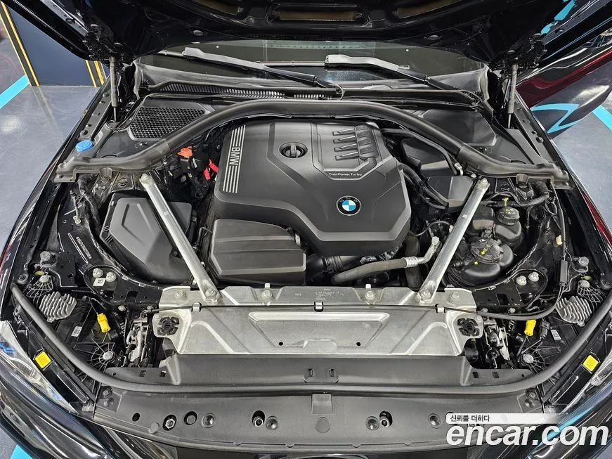 BMW 4-Series 2024 из KR, фото 9
