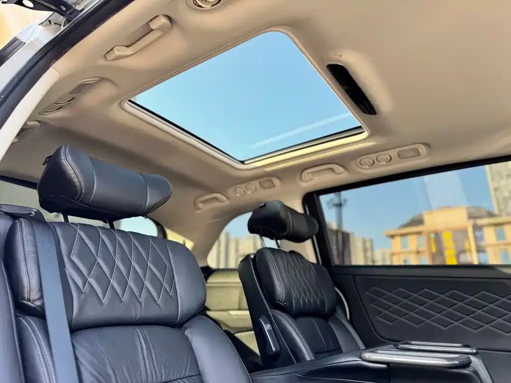 Honda Elysion 2021 из CN, фото 4
