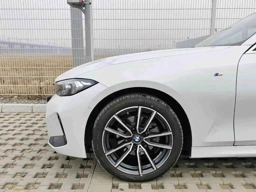 BMW 3 Series 2025 из CN, фото 6