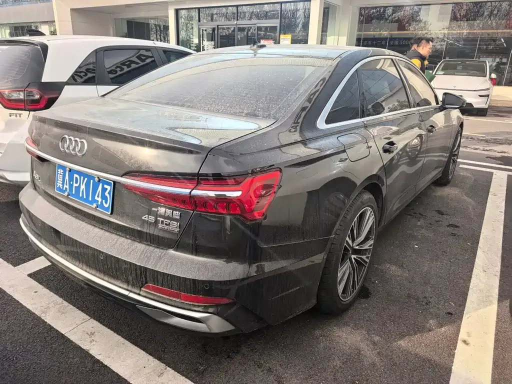 Audi A6L 2023 из CN, фото 6