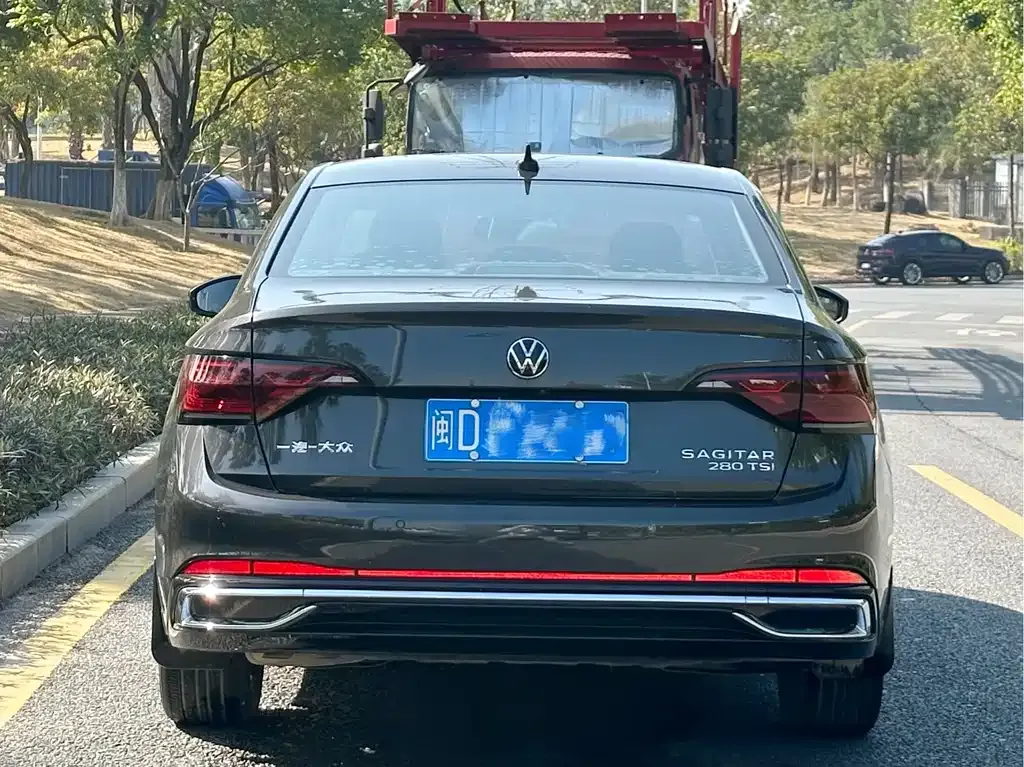 Volkswagen Sagitar 2022 из CN, фото 5