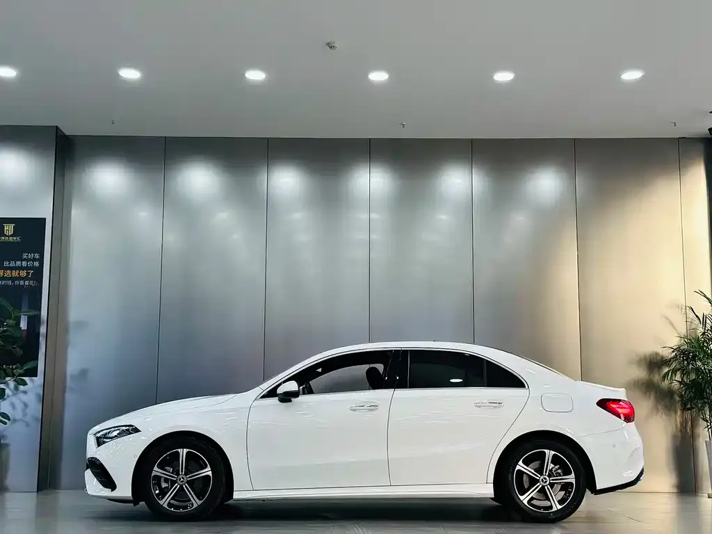 Mercedes-Benz A-Class 2024 из CN, фото 8