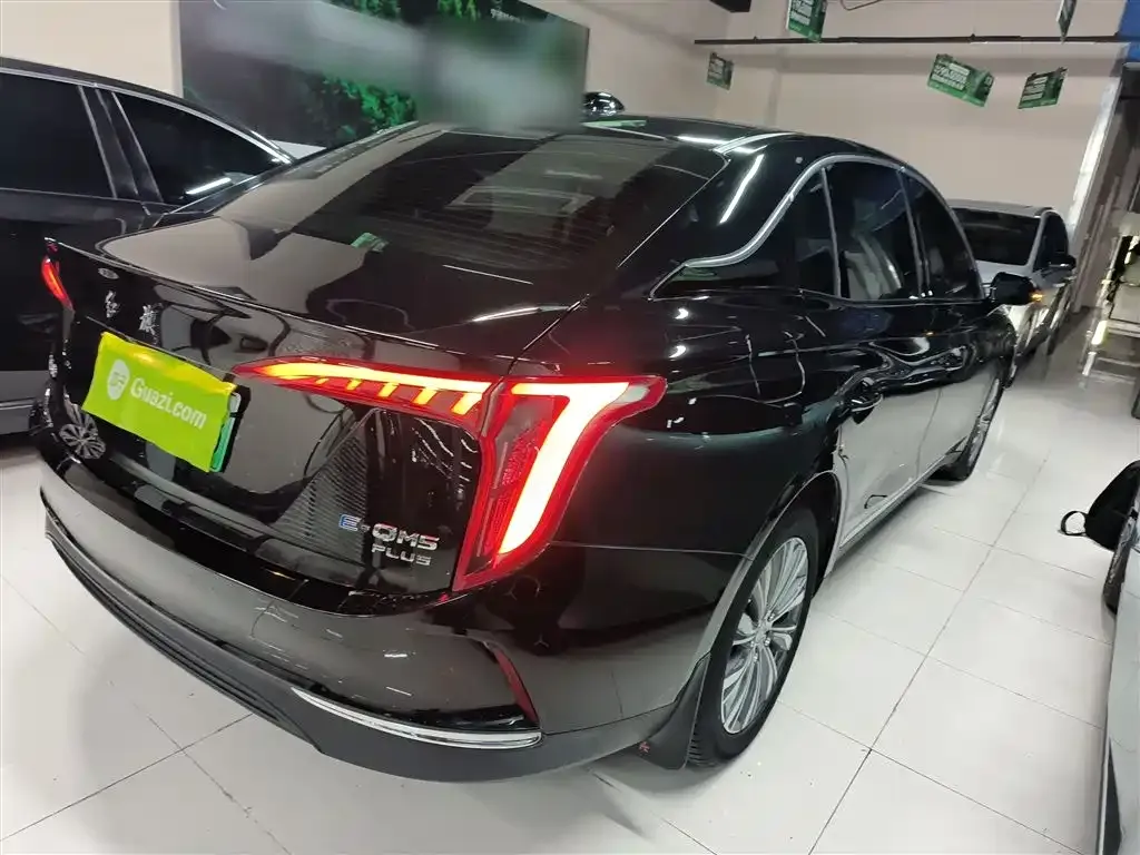 Hongqi E-QM5 2024 из CN, фото 2