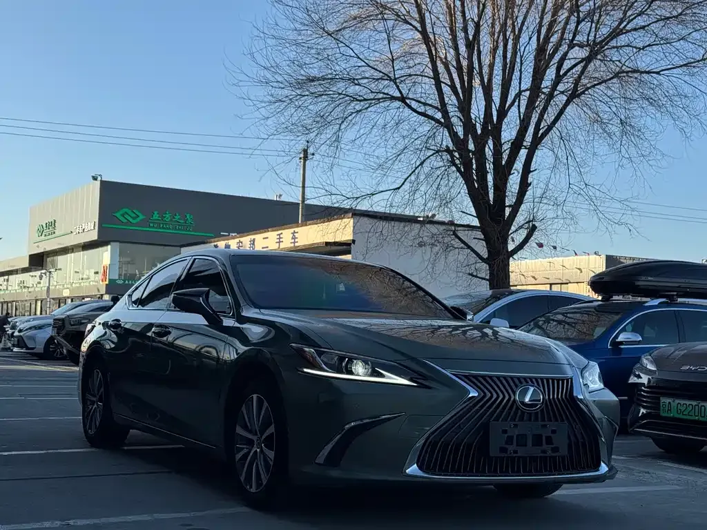 Lexus ES 2021 из CN, фото 3