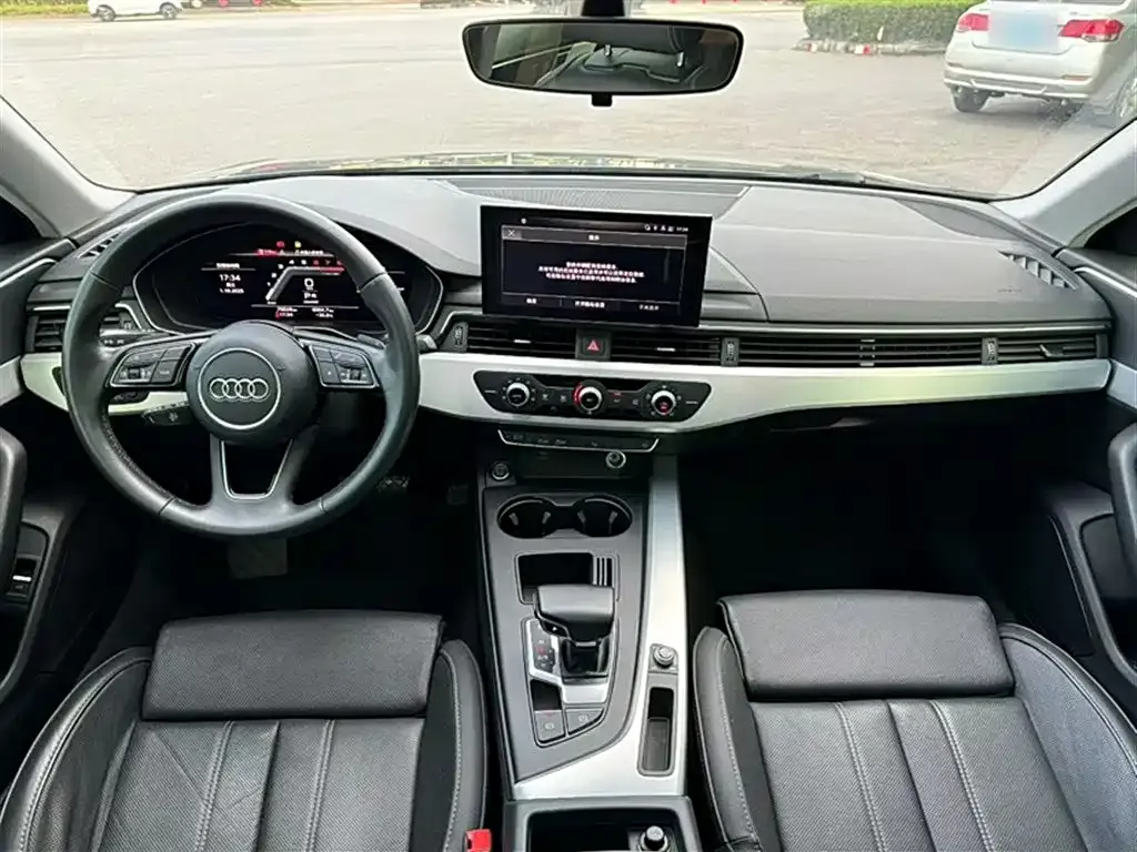Audi A4L 2022 из CN, фото 8