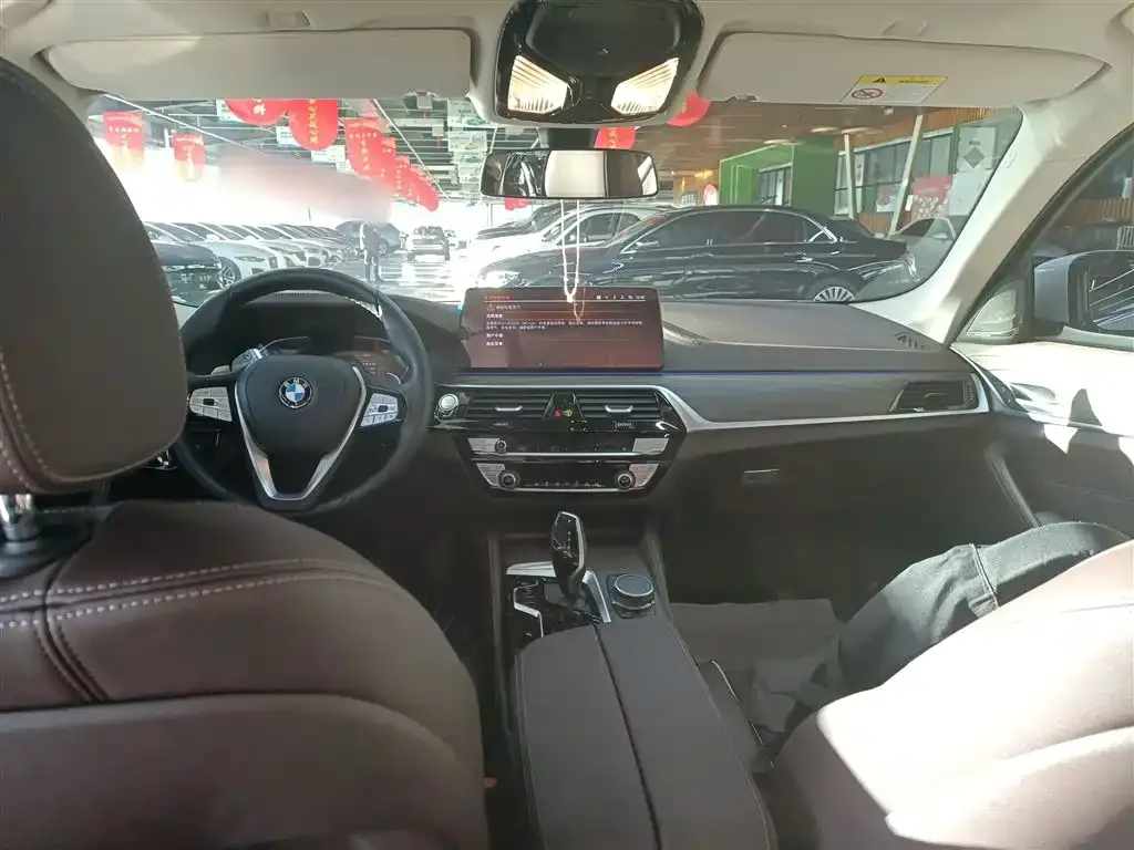 BMW 5 Series 2023 из CN, фото 3